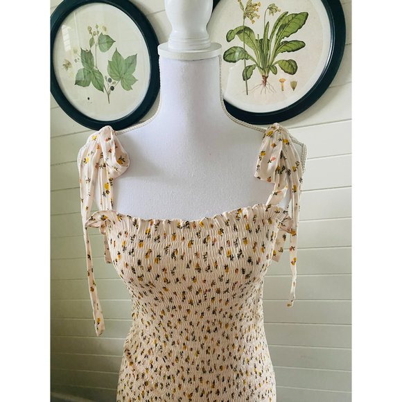 Free People Bella Smocked Slip Dress Cream Floral Size L Dress or Nightgown - Picture 2 of 6